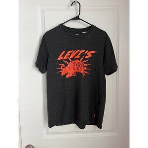 Levi’s T-shirt